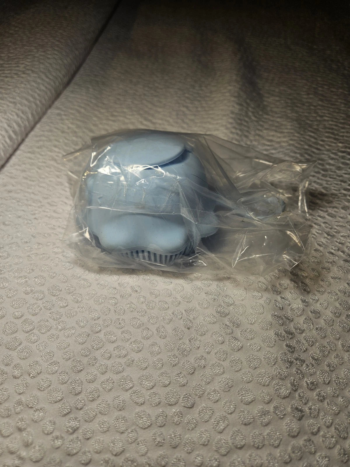 Ohphcall Silicone Bath Brush Bath Scrubber. Blue.