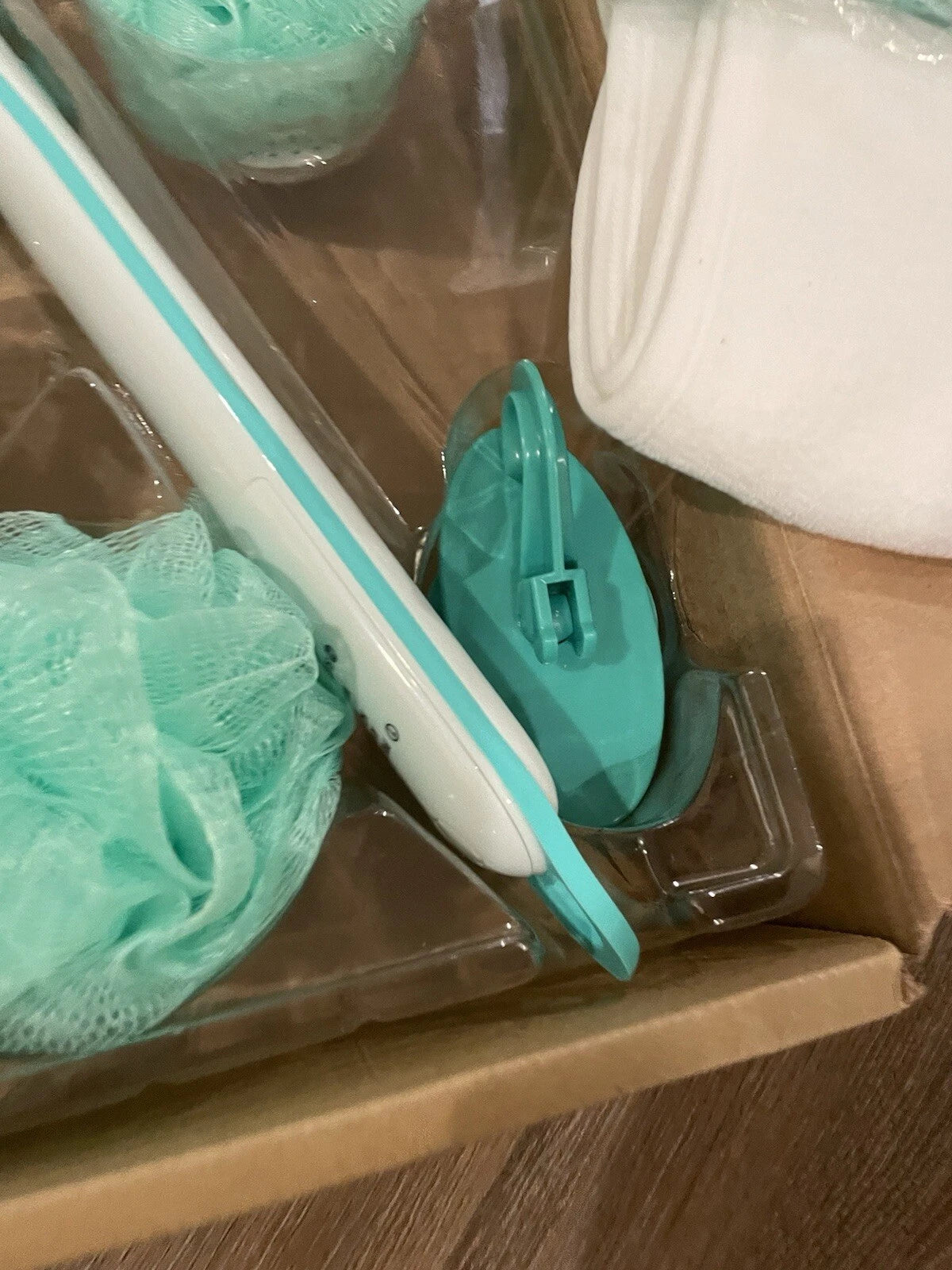 NEW Idea Village Deluxe Spinning Spa Brush- 9 Accessories Teal/Aqua