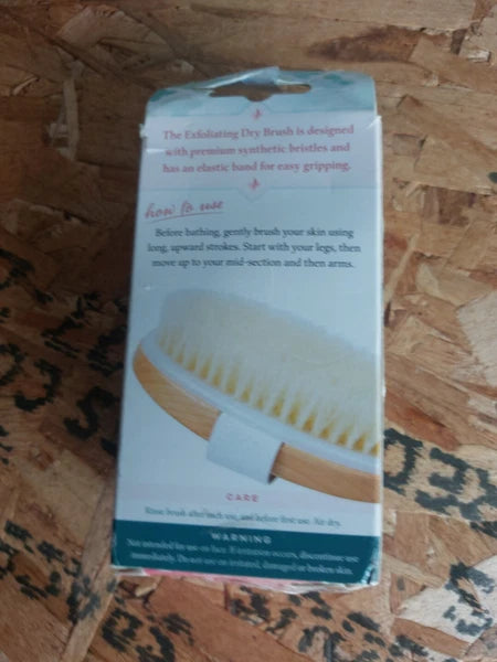 Exfoliating Dry Brush Open Box